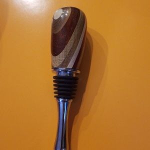 Handcrafted wine bottle stopper